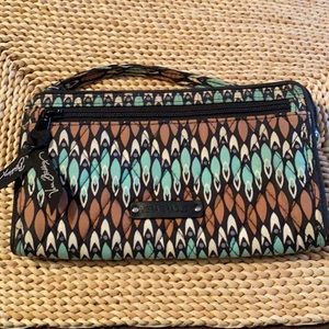 Vera Bradley Sierra Stream  zippered wristlet/ wallet turquoise
